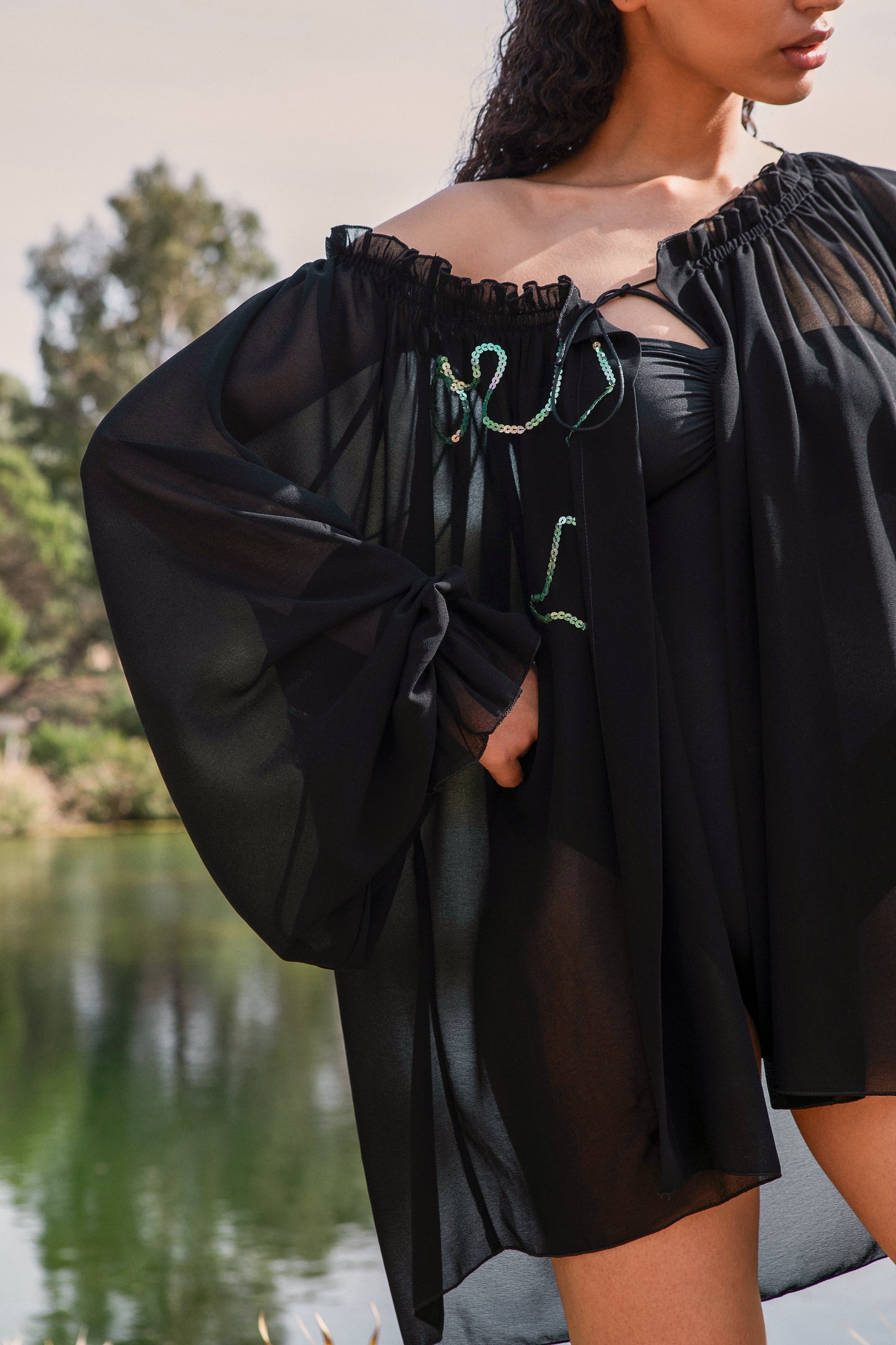 SCARLET BLOUSE | BLACK