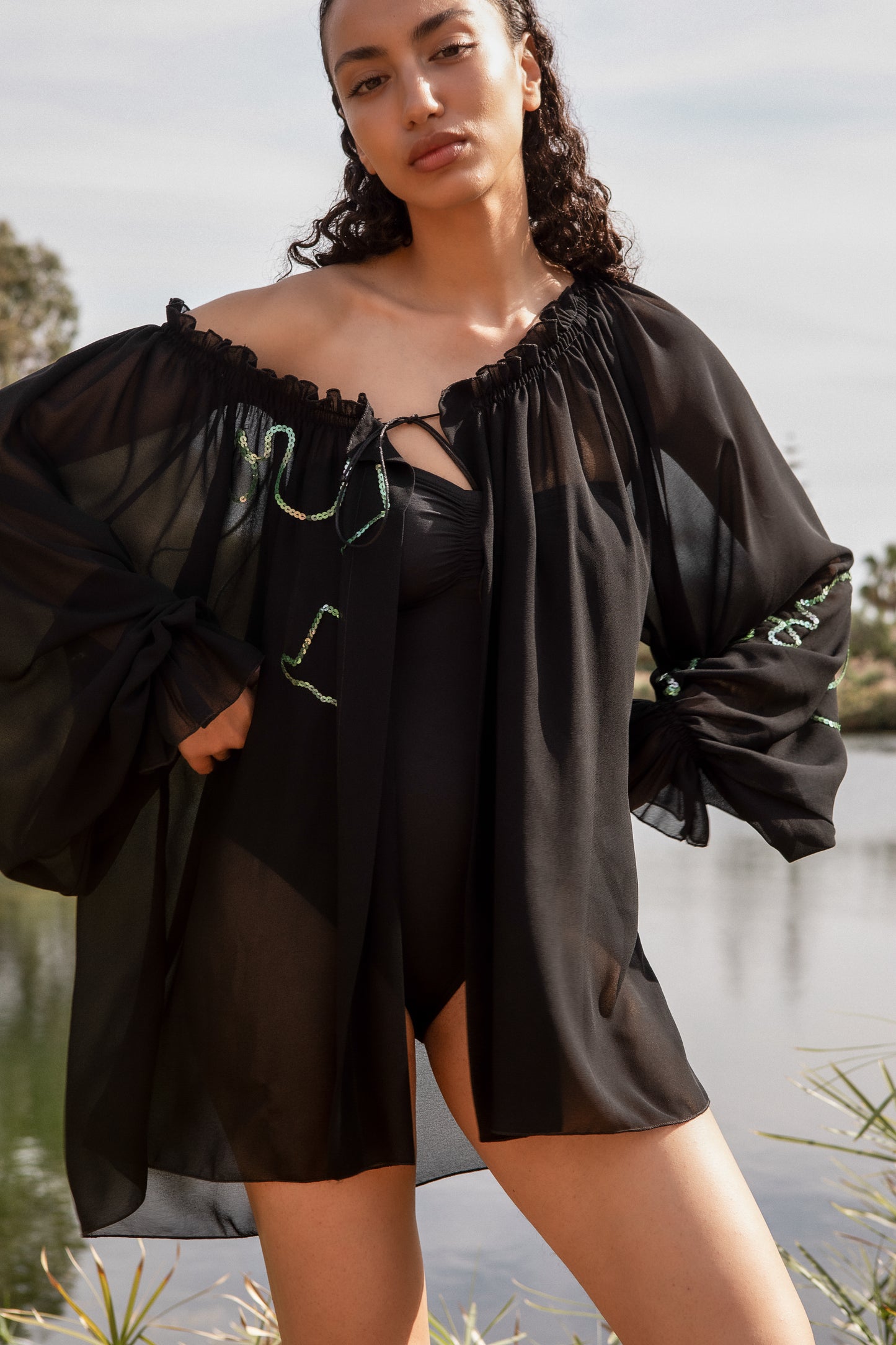 SCARLET BLOUSE | BLACK
